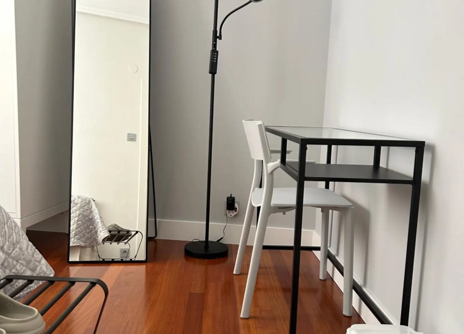 Homestay Lianegm Apartment Bilbao